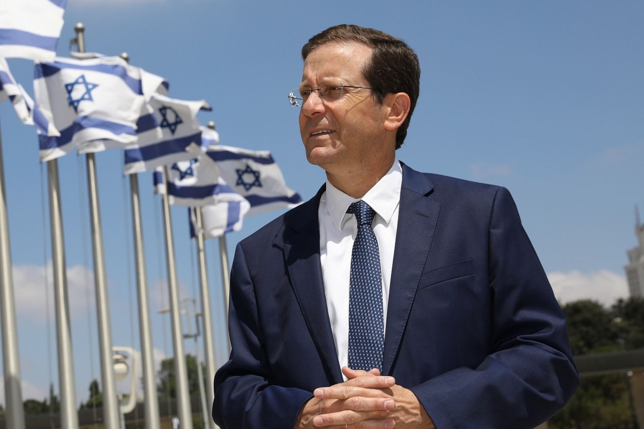 Izrael elnöke a ChatGPT-t is használja a beszédhez