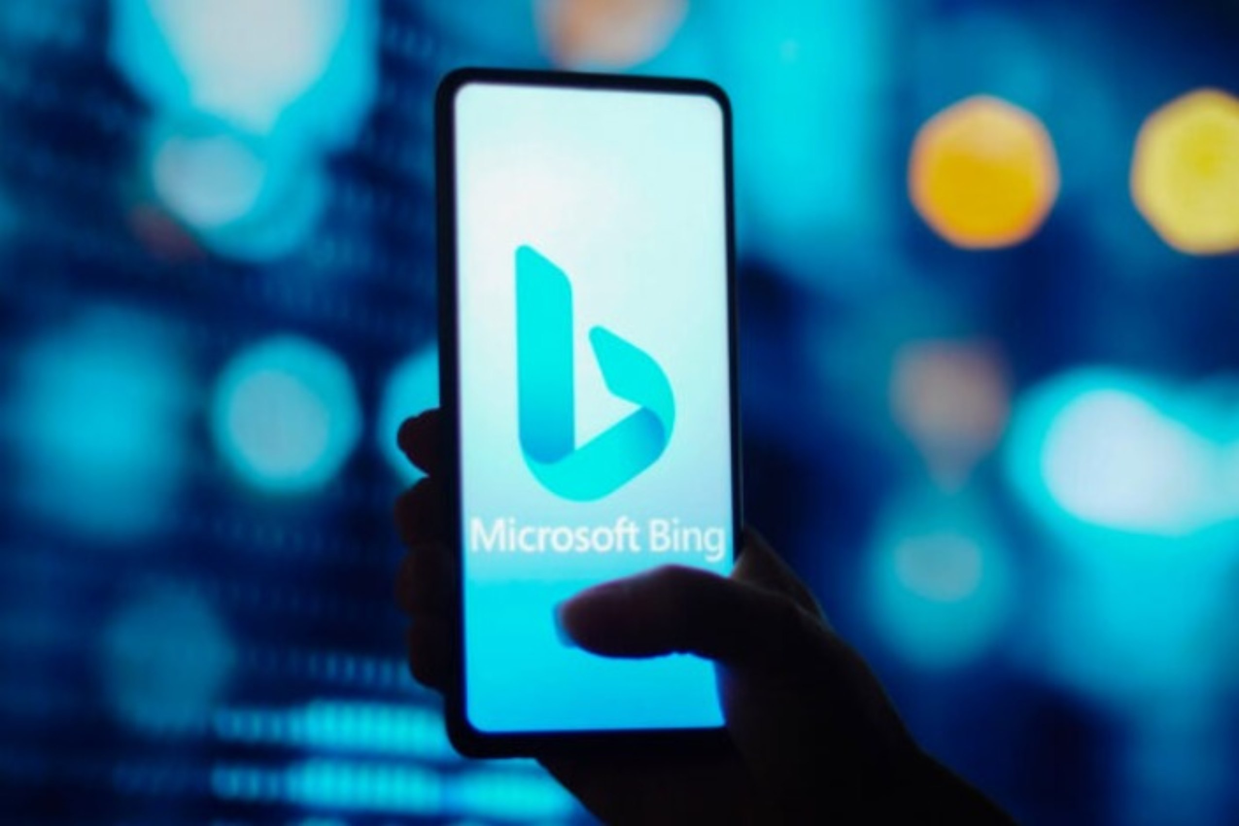 A Microsoft elindítja a Bing csevegő módját mobileszközökön is