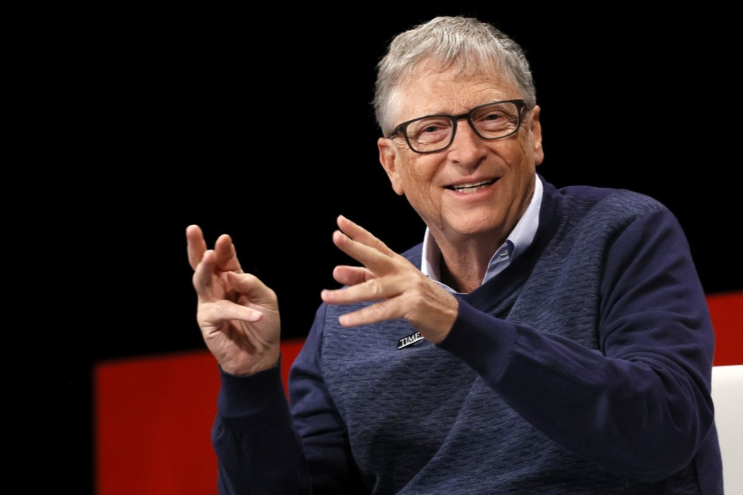 Bill Gates azt állítja, hogy az AI nem jelent fenyegetést az emberekre