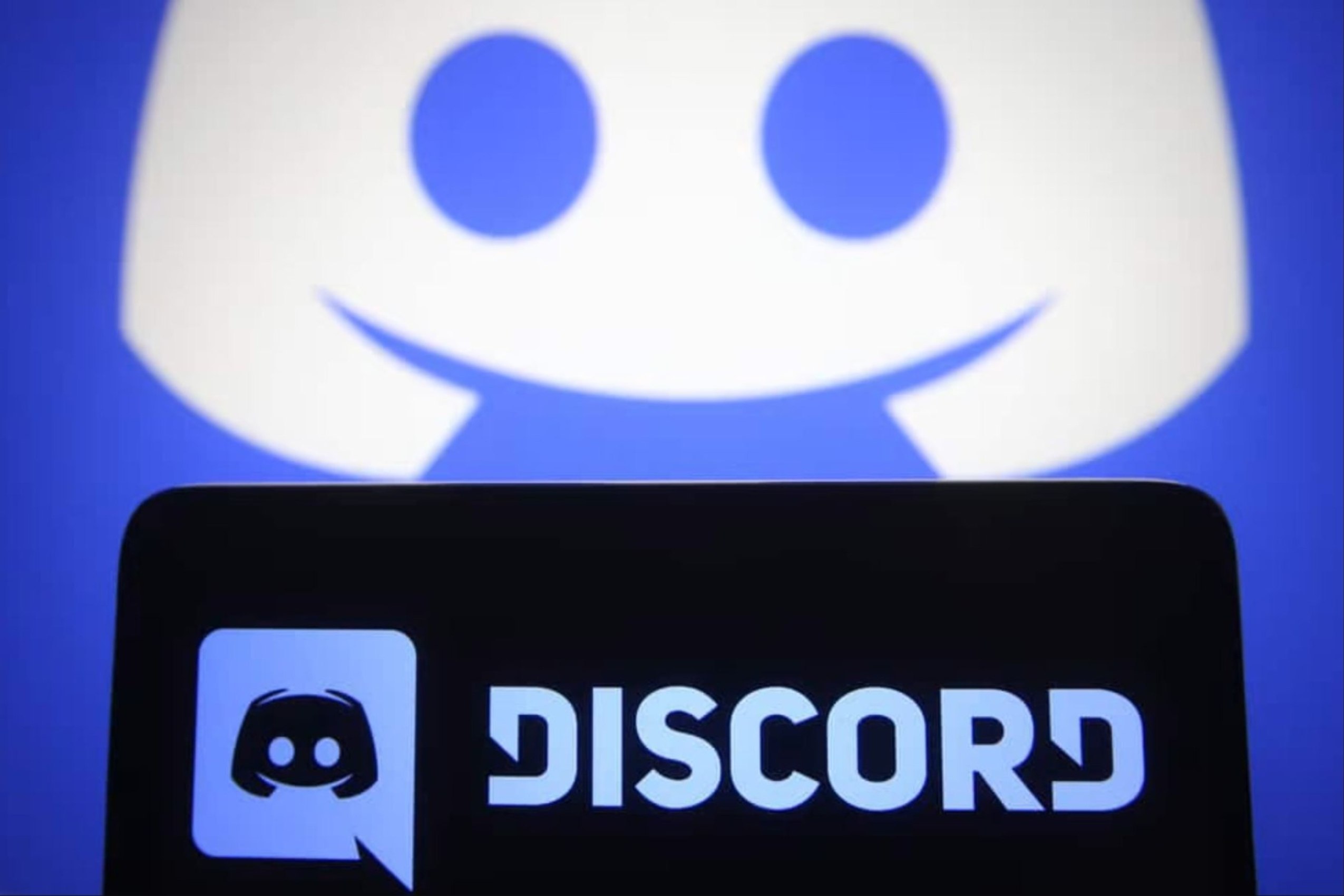 A Discord új AI-funkciókat indít, köztük az OpenAI ChatGPT technológiával ellátott chatbotot is