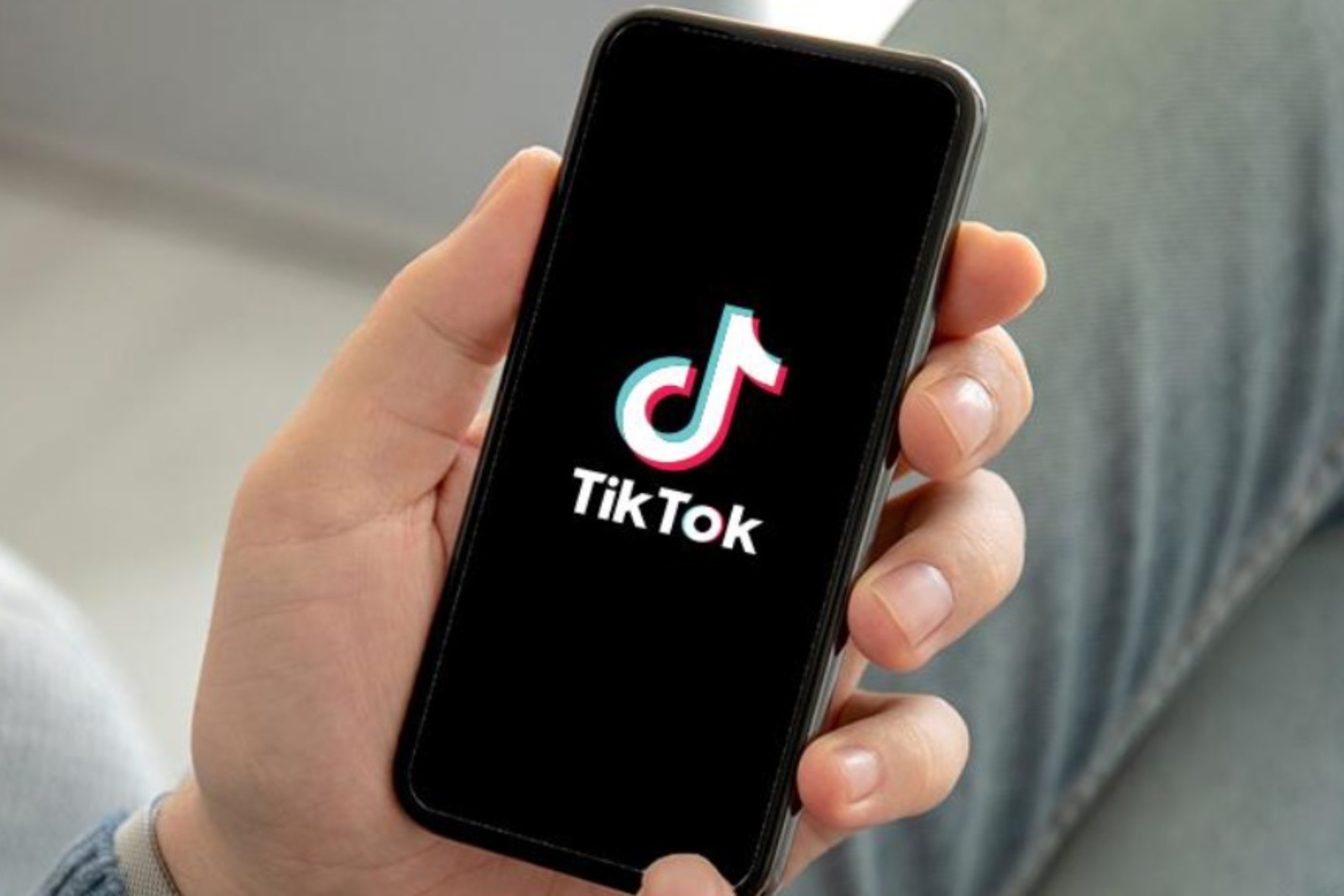 A TikTok megkezdi az AI-alapú chatbot felhasználói tesztelését