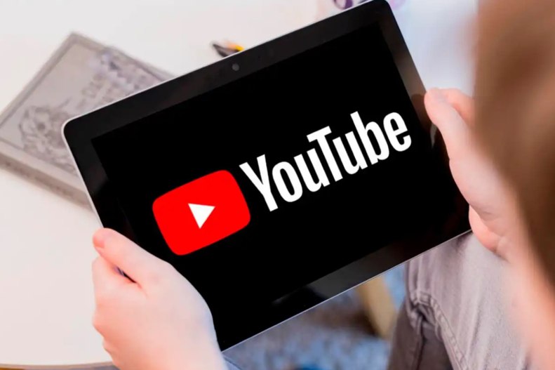 A YouTube AI-által generált kvízeket tesztel az oktatási videókon