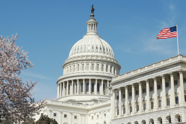 Az amerikaiak véleménye: ideje szabályozni a mesterséges intelligenciát!